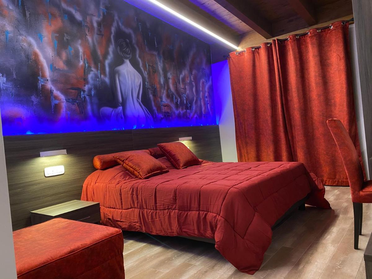 Oasilandia Bed and Breakfast Dorno Buitenkant foto