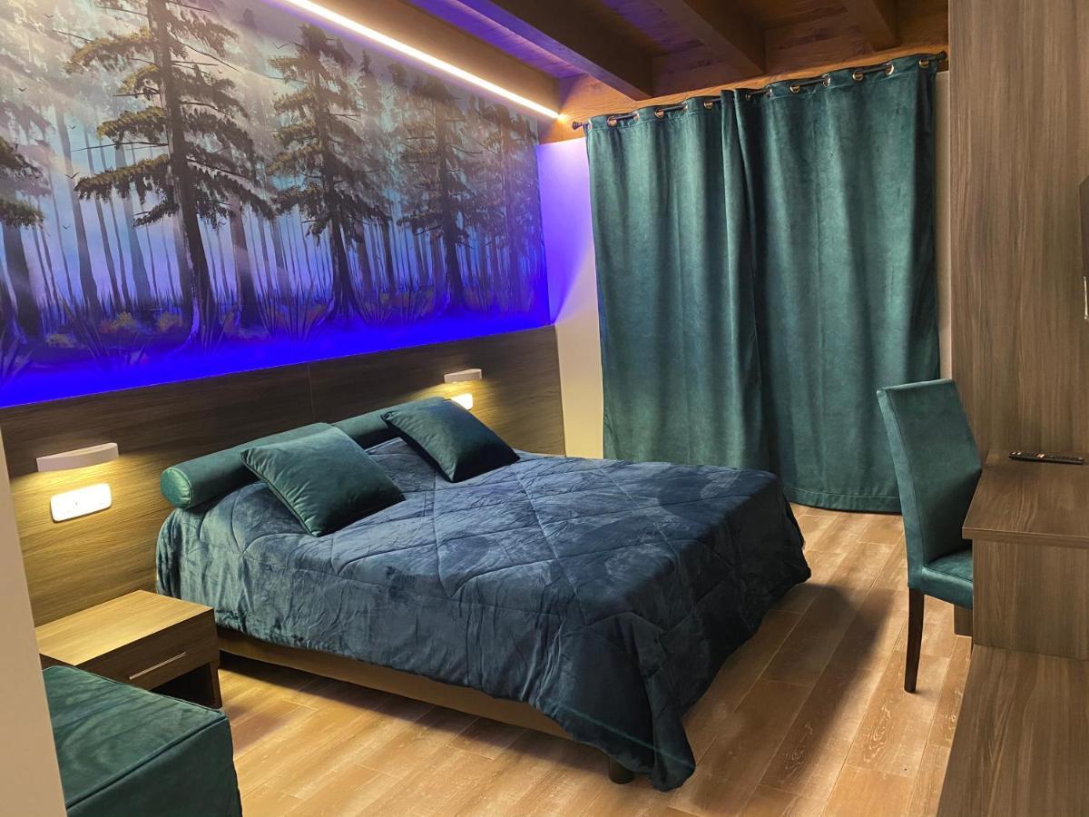 Oasilandia Bed and Breakfast Dorno Buitenkant foto