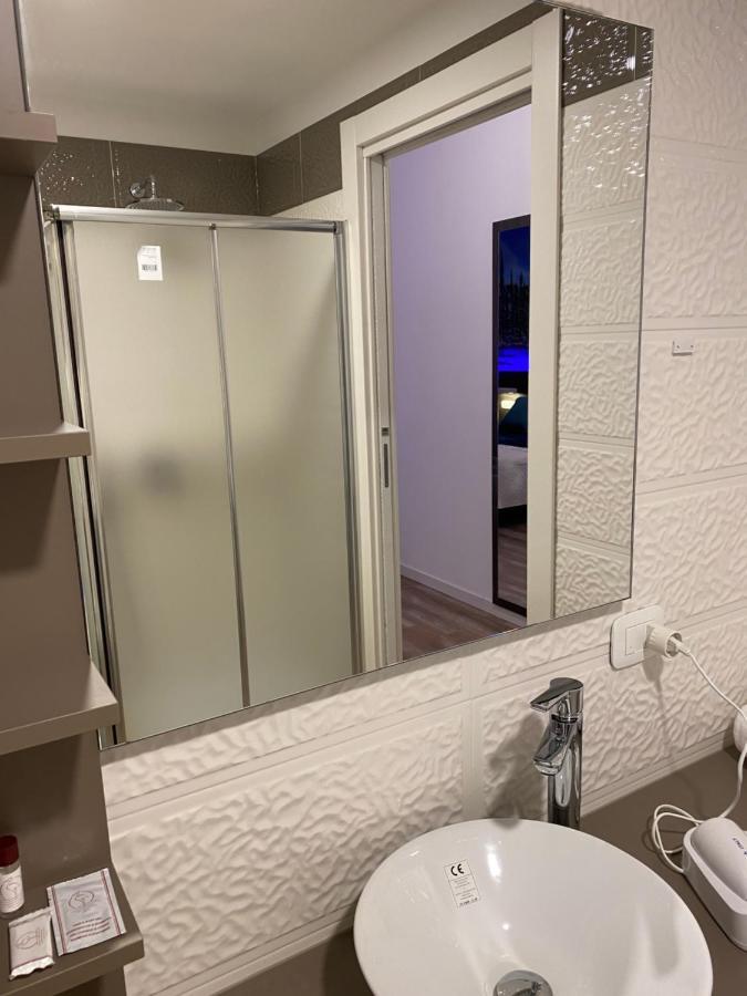 Oasilandia Bed and Breakfast Dorno Buitenkant foto