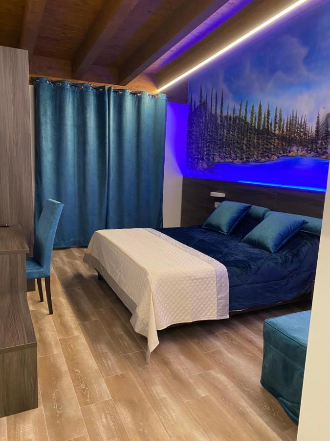 Oasilandia Bed and Breakfast Dorno Buitenkant foto