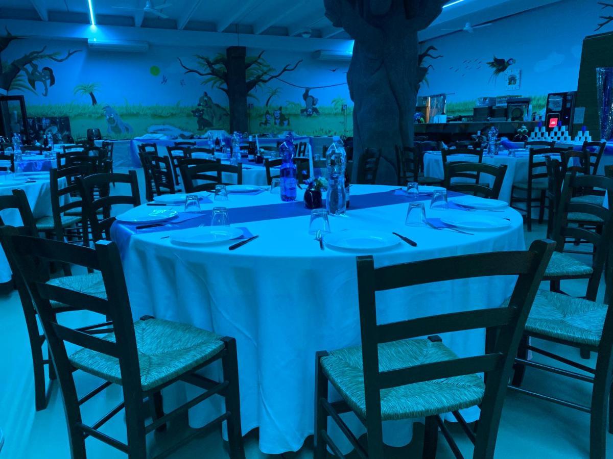 Oasilandia Bed and Breakfast Dorno Buitenkant foto
